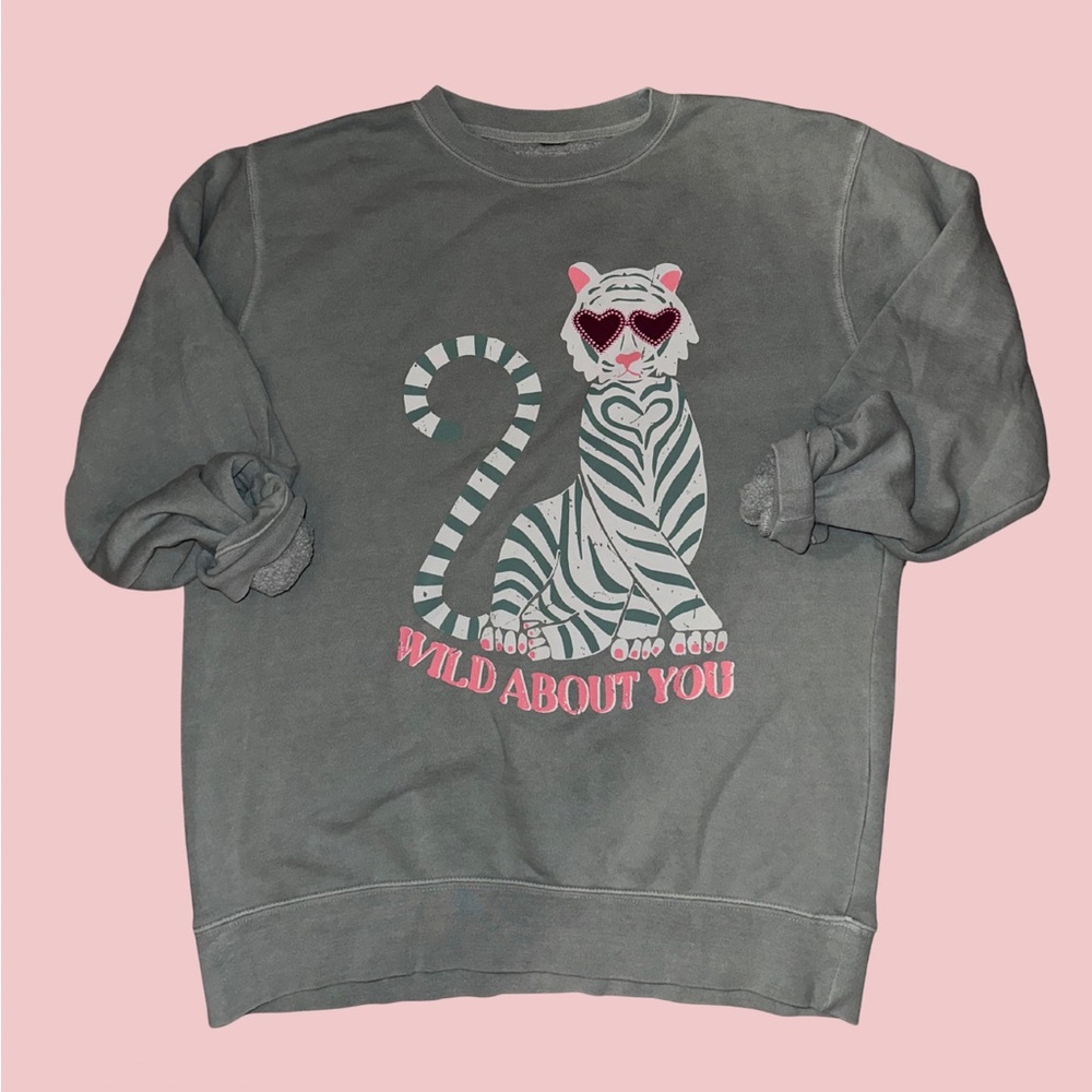 Living Fully Co. Wild About You Sweatshirt • Size: Medium